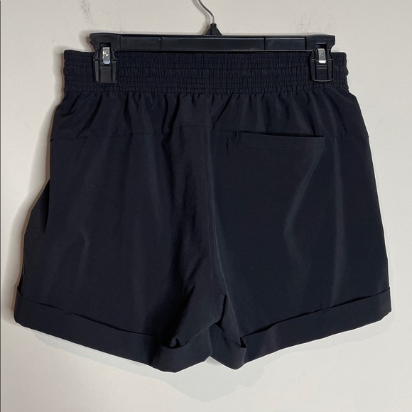 Lululemon | Women’s Black Spring Break Away Shorts Size 6 - Picture 5 of 6